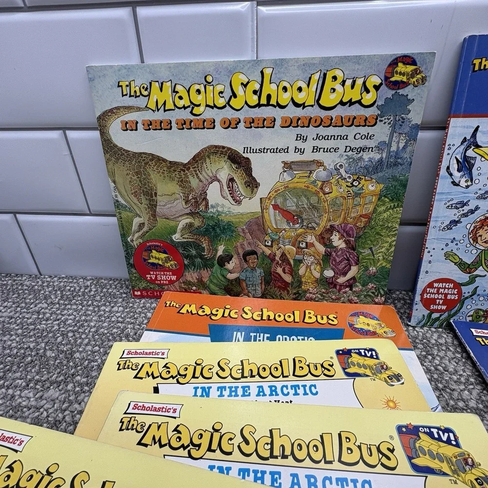 Scholastic Books Magic School Bus Collection Elementary Classroom Guided Reading